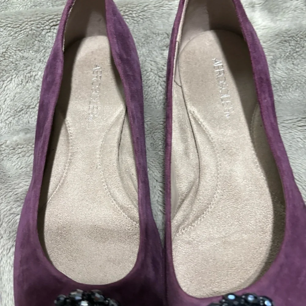 AEROSOLES Becxotic Purple Flats with Black Beaded Detail Sz.9W